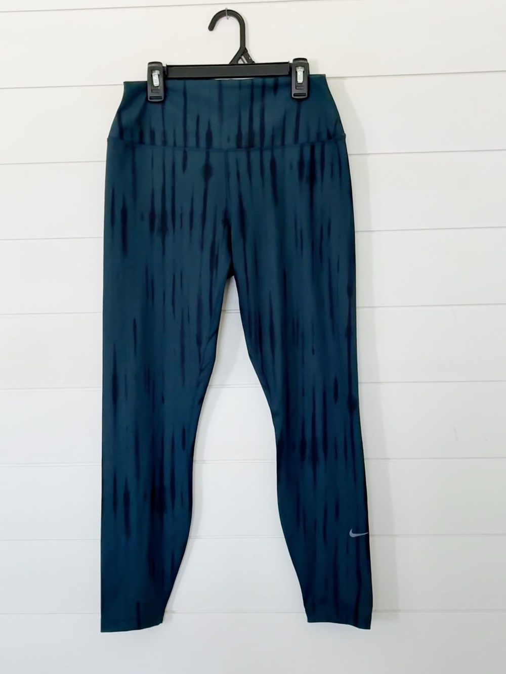 Nike High Waist 7/8 Dark Teal Patterned Dri-FIT Leggings